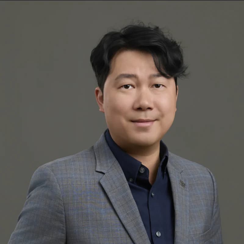 Michael Au portrait